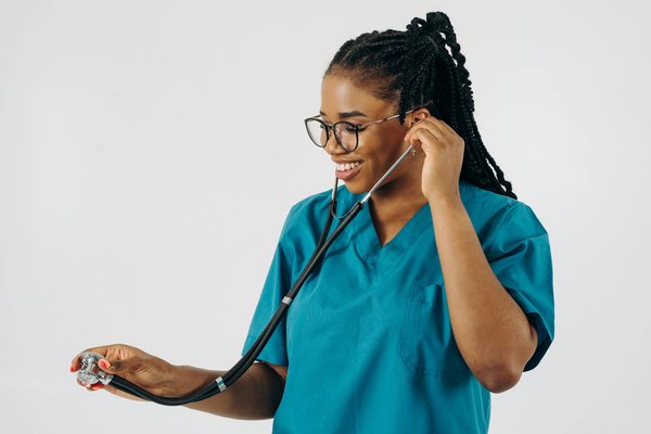 Guide Complet pour Parents : Comment Gérer le Diabète Infantile Efficacement